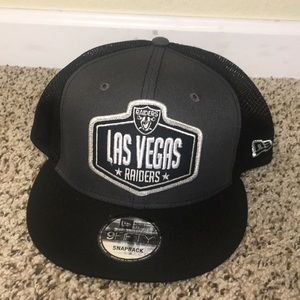 Las Vegas raiders men’s fitted cap